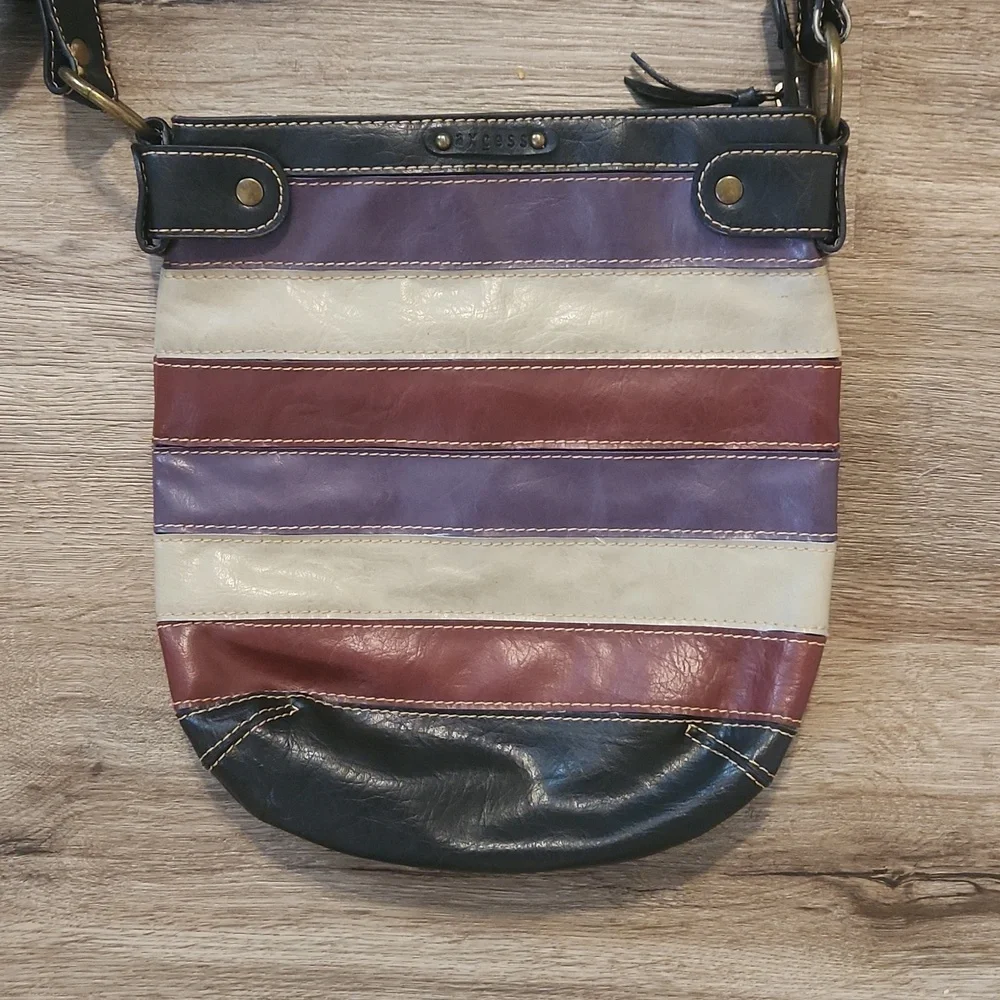 Axcess by Liz Claiborne Purse/Crossbody - Picture 2 of 9